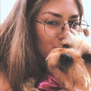 Meet your Posher, Daniela